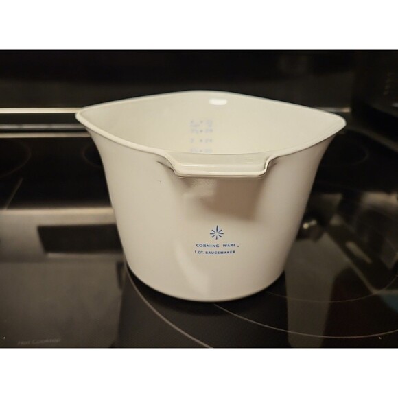 Vintage CorningWare Blue Cornflower 1 Qt / 4c Sauce Maker Measuring Cup - Picture 4 of 9